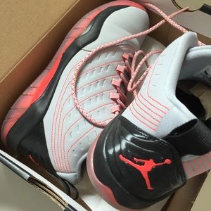 Like new Jordan sneakers